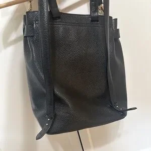 Cuyana | Bags | Cuyana Black Pebbled Leather Backpack  display picture 1